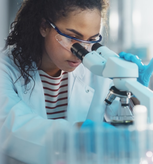 Biotechnologist